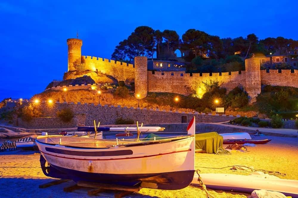 - Tropicana Appartement Tossa de Mar
